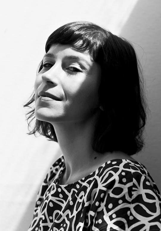 克里斯塔·法亚特 Crista Alfaiate照片