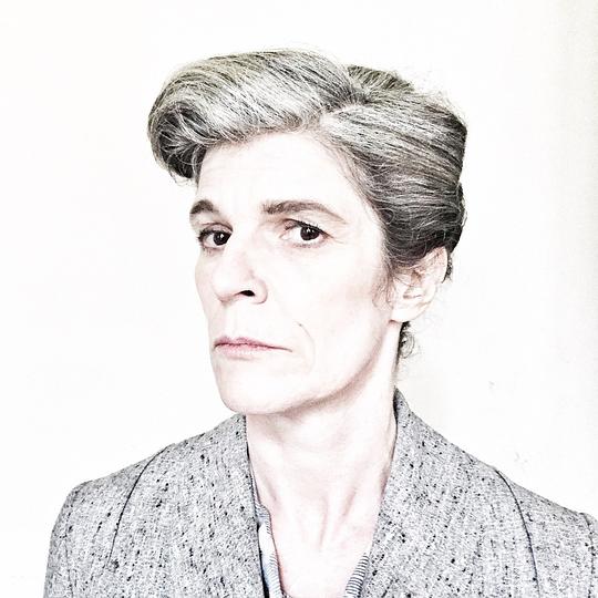 劳拉·本森 Laura Benson照片