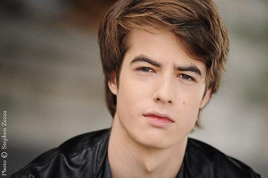 史文·吉帕 Swen Gippa照片