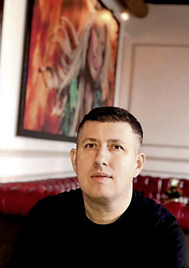 阿德里安·乔弗伦克 Adrian Cioflâncă照片