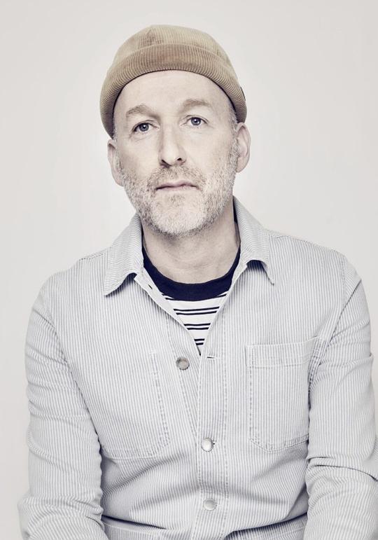 米夏埃尔·艾斯 Mikhaël Hers照片