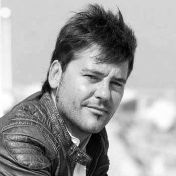 劳尔·德·拉·富恩特 Raúl de la Fuente照片