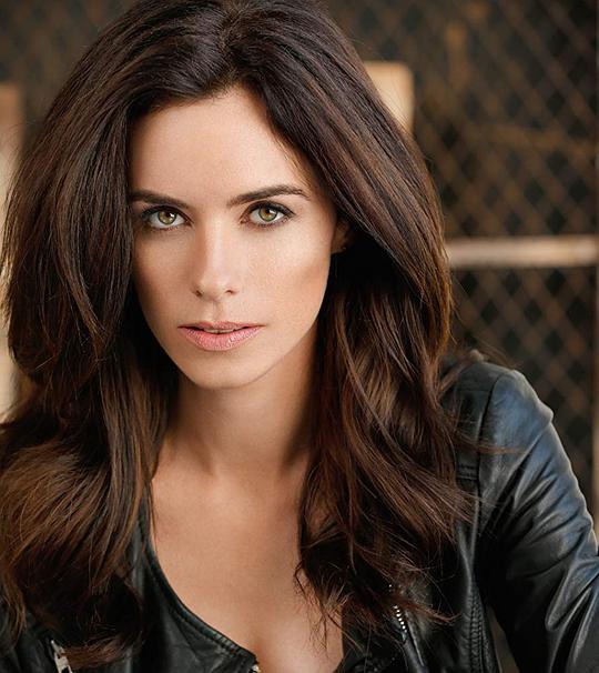 努什·斯考根 Noush Skaugen照片