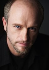 拉塞尔·霍奇金森 Russell Hodgkinson照片