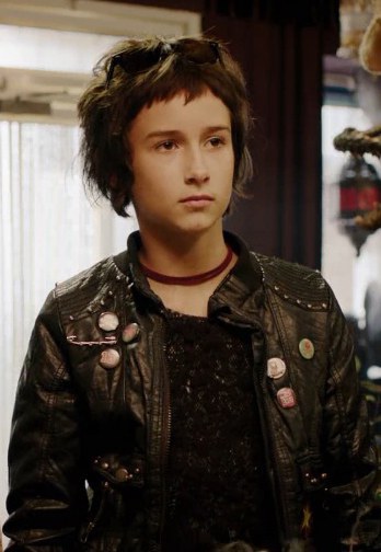 劳拉·安东尼亚·罗根 Laura Antonia Roge照片