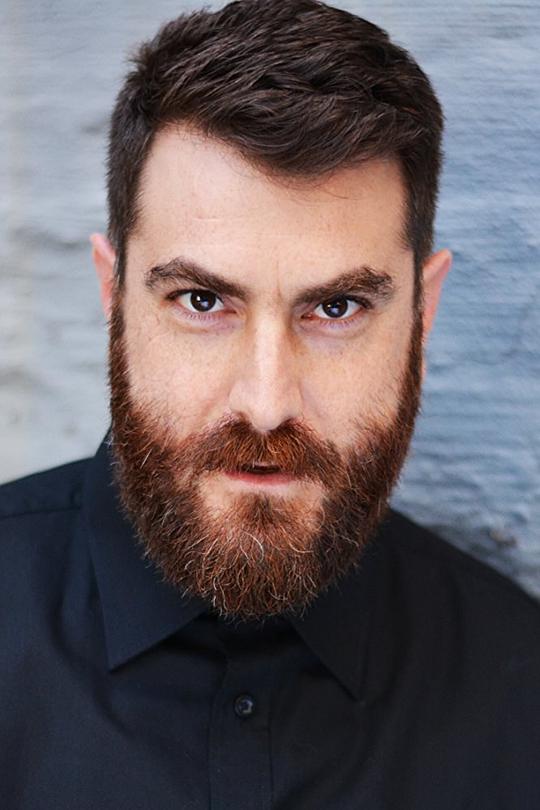 丹尼尔·詹克斯 Daniel Janks照片