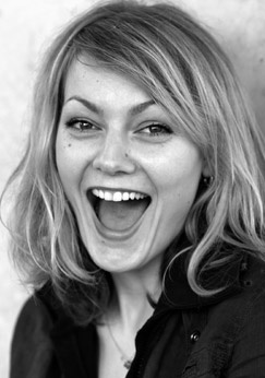 玛蒂娜·希尔 Martina Hill照片