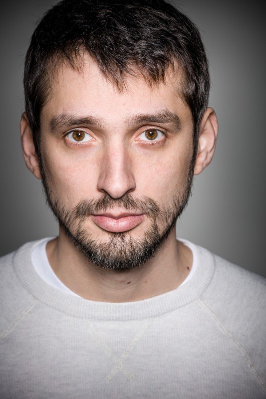 米尔卡·波斯泰尔尼库 Mircea Postelnicu照片