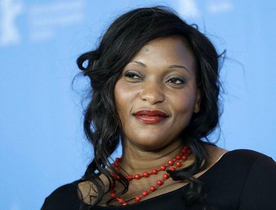 维罗·珊达·贝亚·姆普图 Véro Tshanda Beya Mputu照片