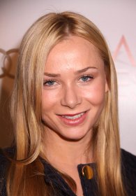 米卡·波瑞姆 Mika Boorem照片