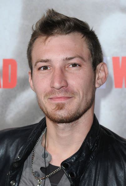 林德·爱德华 Linds Edwards照片