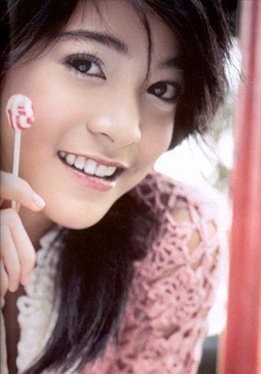 阿萍雅·萨库尔加伦苏 Apinya Sakuljaroensuk照片