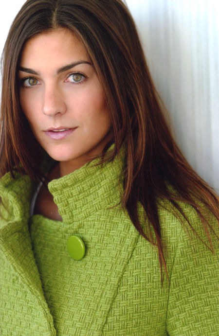 尼克尔·斯齐卡 Nicole Sciacca照片