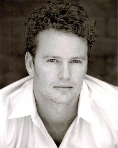 克雷格·迈莱赫兰 Craig McLachlan照片
