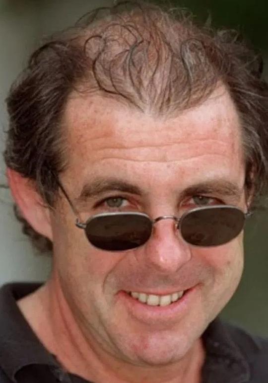 卡尔·谢恩克尔 Carl Schenkel照片