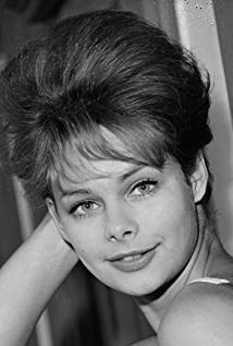 卡琳·赫斯基 Karin Heske照片