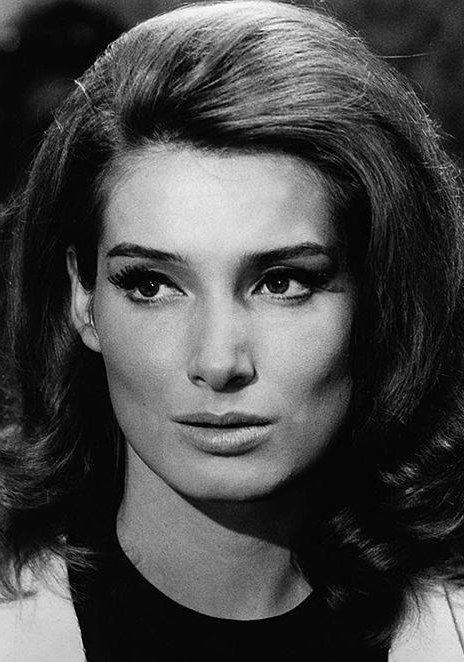 安娜贝拉·英孔特雷拉 Annabella Incontrera照片