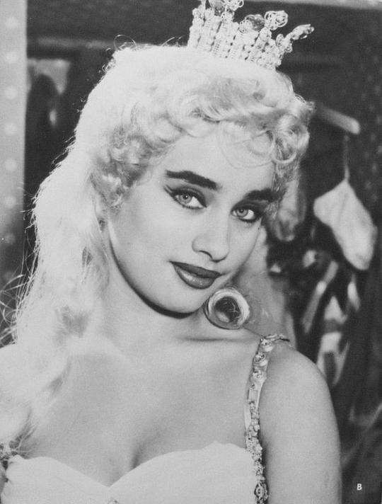 Vera Tschechowa照片