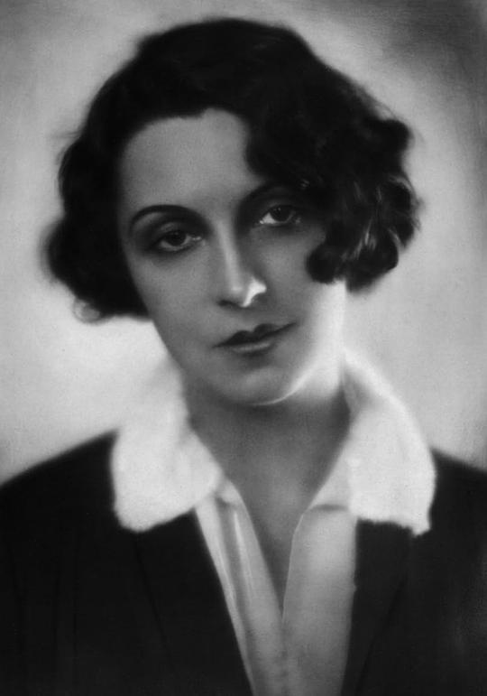 埃尔娜·莫雷纳 Erna Morena照片