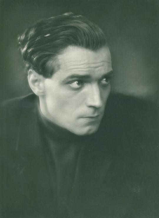 乌诺·亨宁 Uno Henning照片