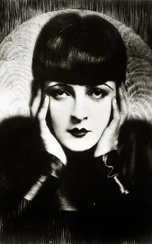 利亚·德·普提 Lya De Putti照片