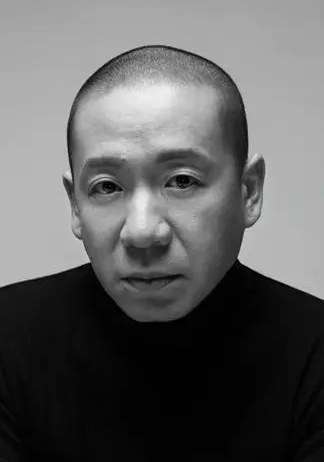 梁龙 Long Liang照片