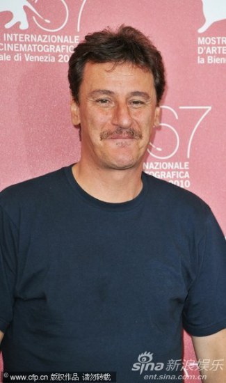 乔治·提尔阿贝西 Giorgio Tirabassi照片