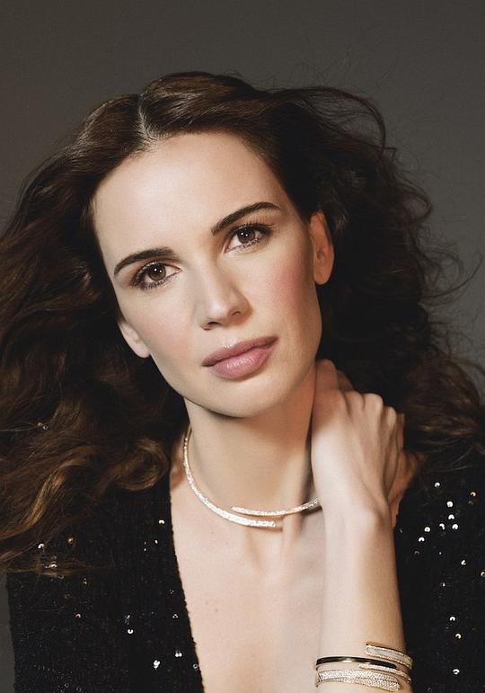 埃马努艾拉·法内利 Emanuela Fanelli照片