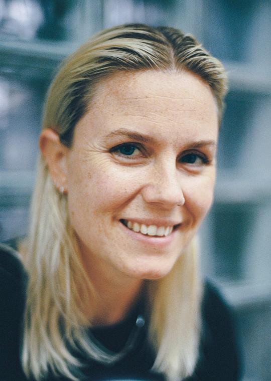 米卡·古斯塔夫森 Mika Gustafson照片