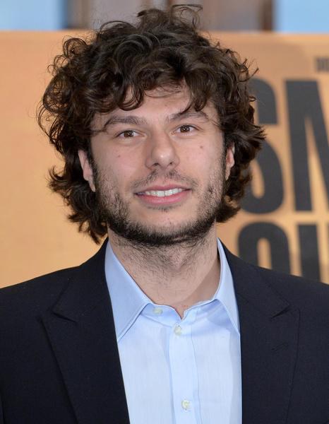 希德尼·希比利亚 Sydney Sibilia照片