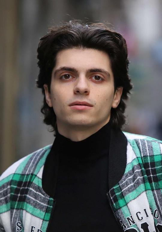 伊曼努埃尔·帕卢伯 Emanuele Palumbo照片