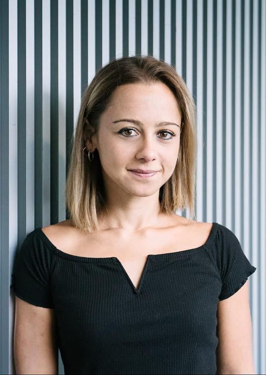 焦尔达娜·马利 Giordana Mari照片