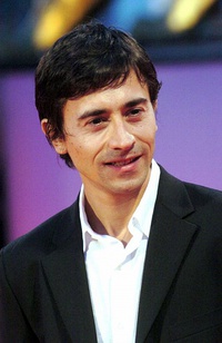 路易吉·洛·卡肖 Luigi Lo Cascio照片