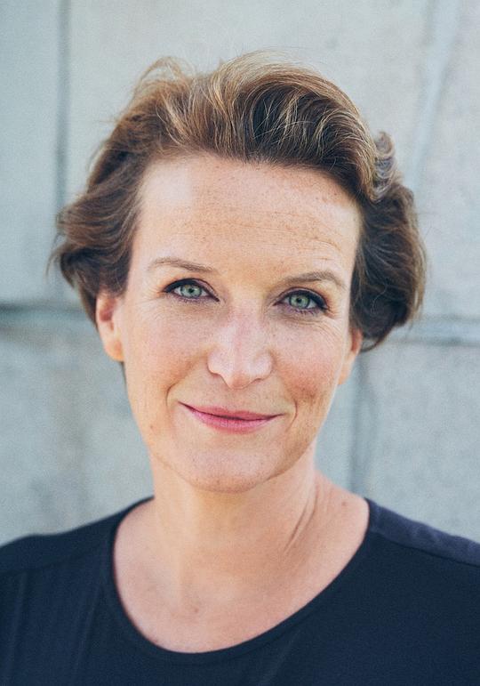 安娜·贝恩 Anna Behne照片