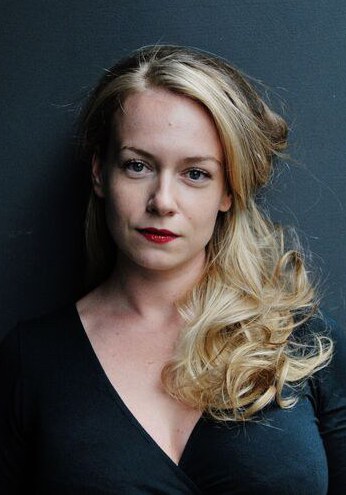 海伦·斯图普尼茨基 Helene Stupnicki照片