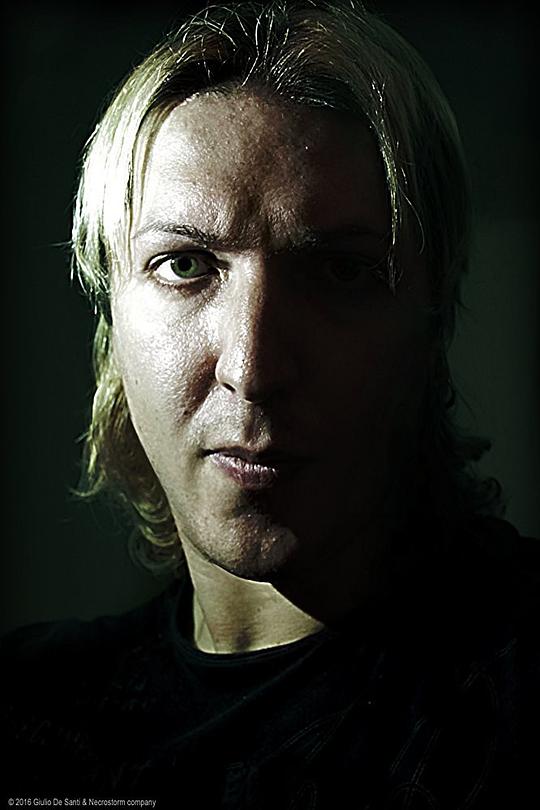 朱里奥·德·桑蒂斯 Giulio De Santi照片