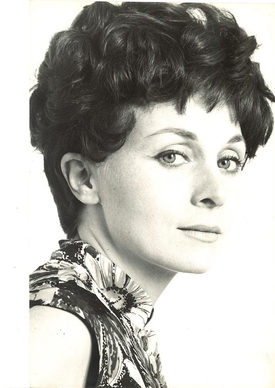 伊莲娜·科塔 Elena Cotta照片