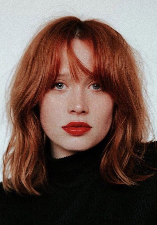 克莱尔·罗曼 Claire Romain照片