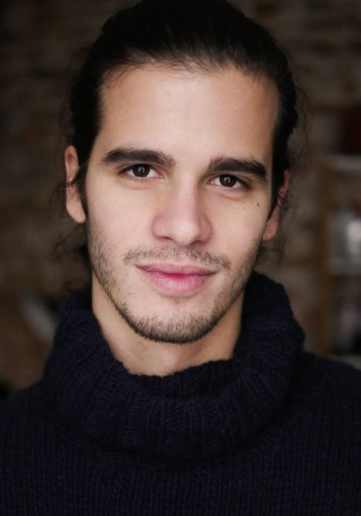 路易吉·卡赞尼加 Luigi Cazzaniga照片