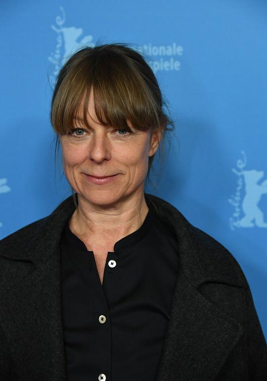 杰奎琳·宗德 Jacqueline Zünd照片