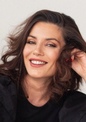 马佳·米洛斯 Maja Milos照片