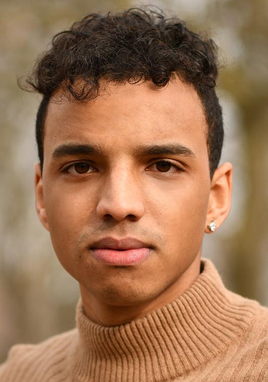 阿利翁·巴迪亚内 Alioune Badiane照片