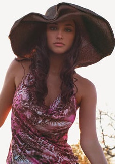 黛博拉·纳斯克蒙多 Débora Nascimento照片