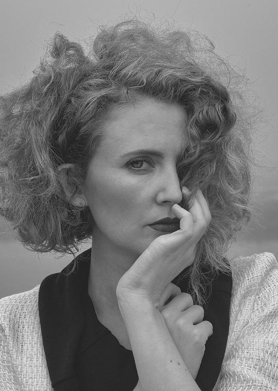 劳拉·皮齐拉尼 Laura Pizzirani照片