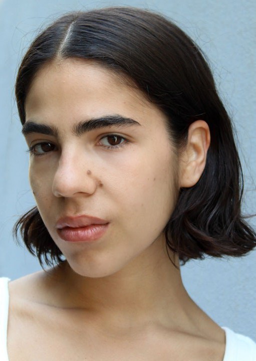 安妮塔·波马里奥 Anita Pomario照片