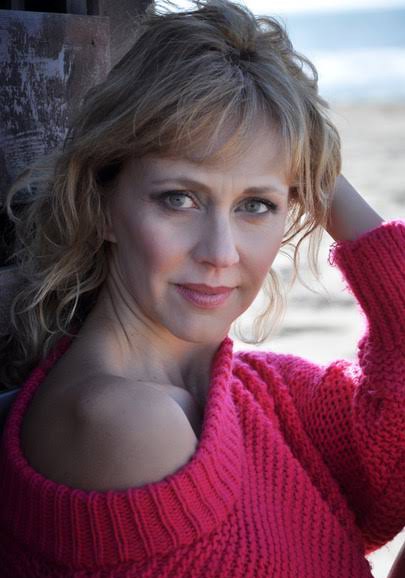 莫妮卡·杜戈 Monica Dugo照片