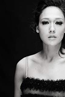 达雅娜·罗西奥内 Dajana Roncione照片