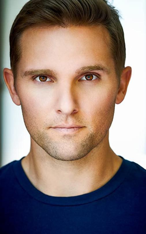 凯文·托马斯 Kevin Thoms照片