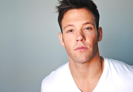 泰勒·弗雷 Taylor Frey照片