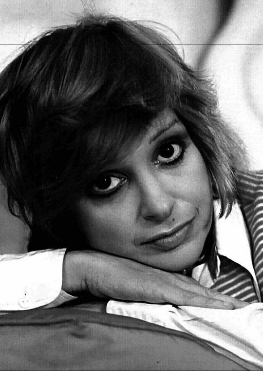 阿德里娅娜·阿斯蒂 Adriana Asti照片